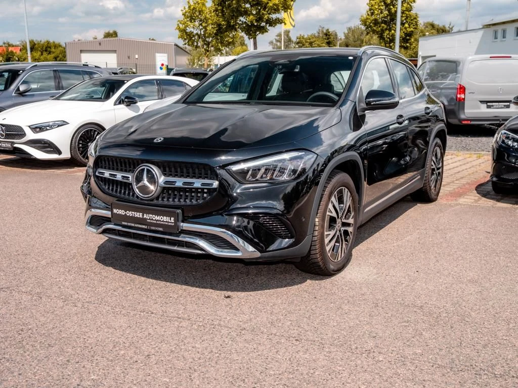 Mercedes-Benz-GLA 200 d-image-7