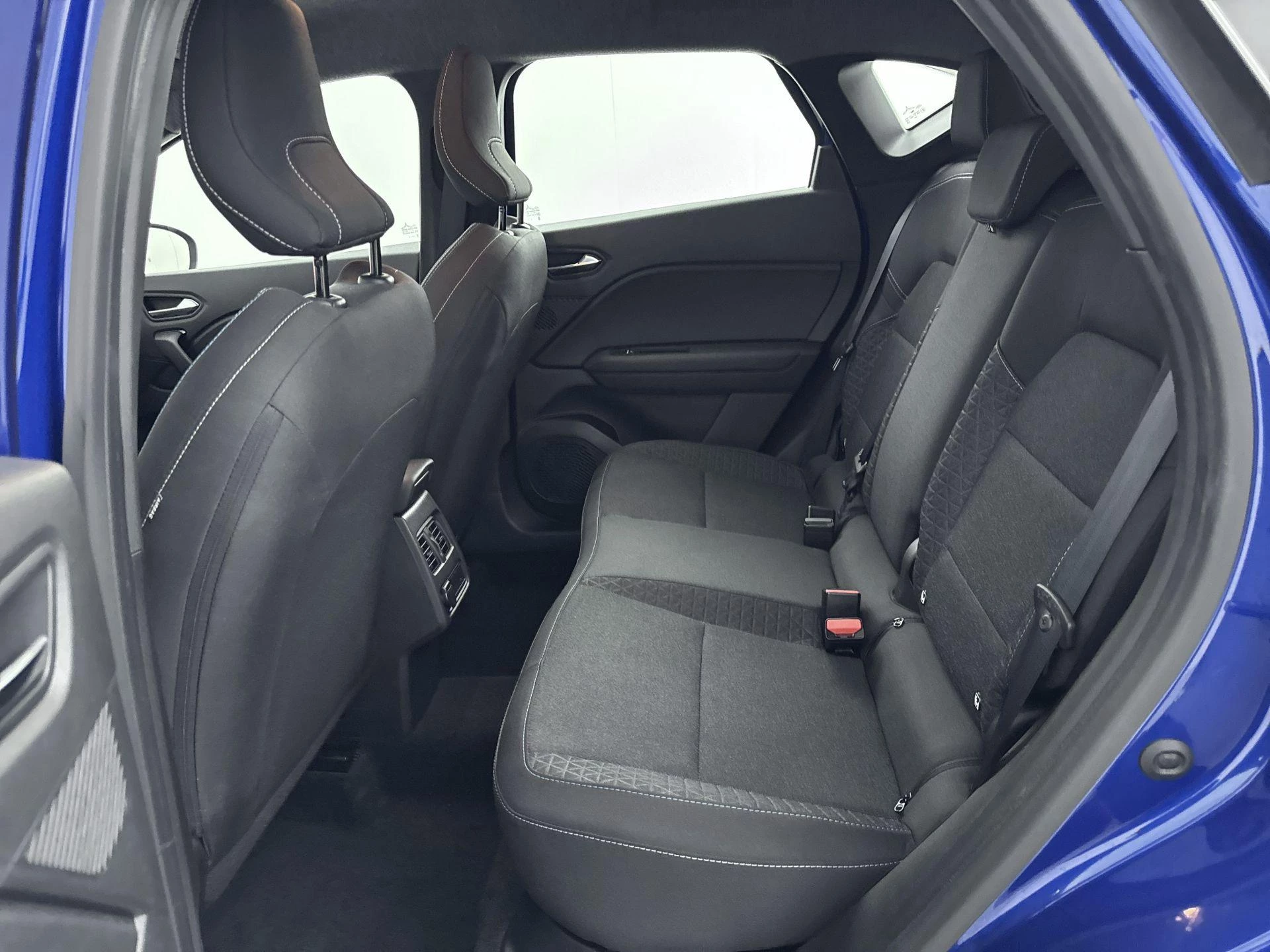 Renault-Captur-image-23