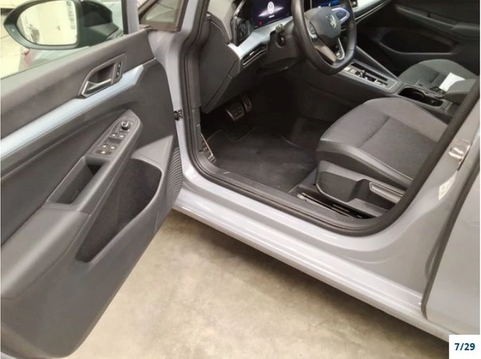 Volkswagen Golf VIII 1.5 eTSI DSG Goal Navi, ACC