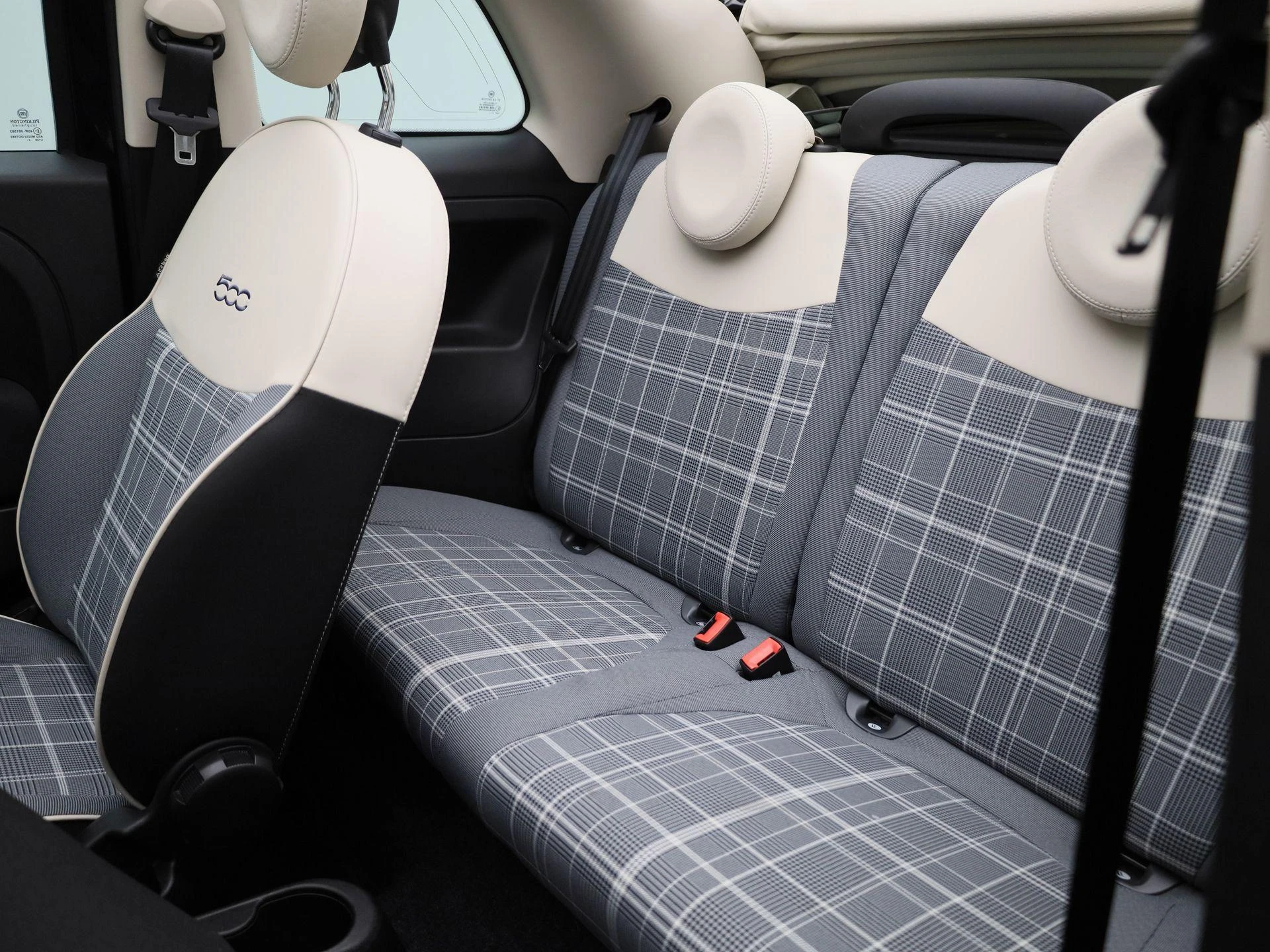 Fiat-500C-image-8