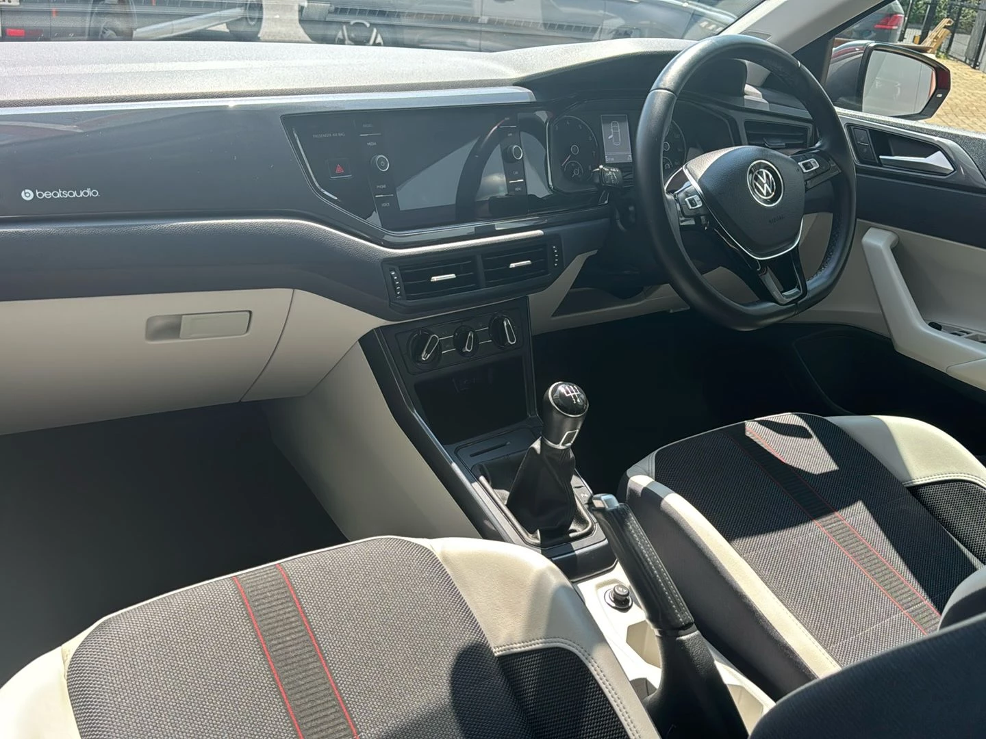 Volkswagen Polo 1.0 TSI 95 Beats 5dr