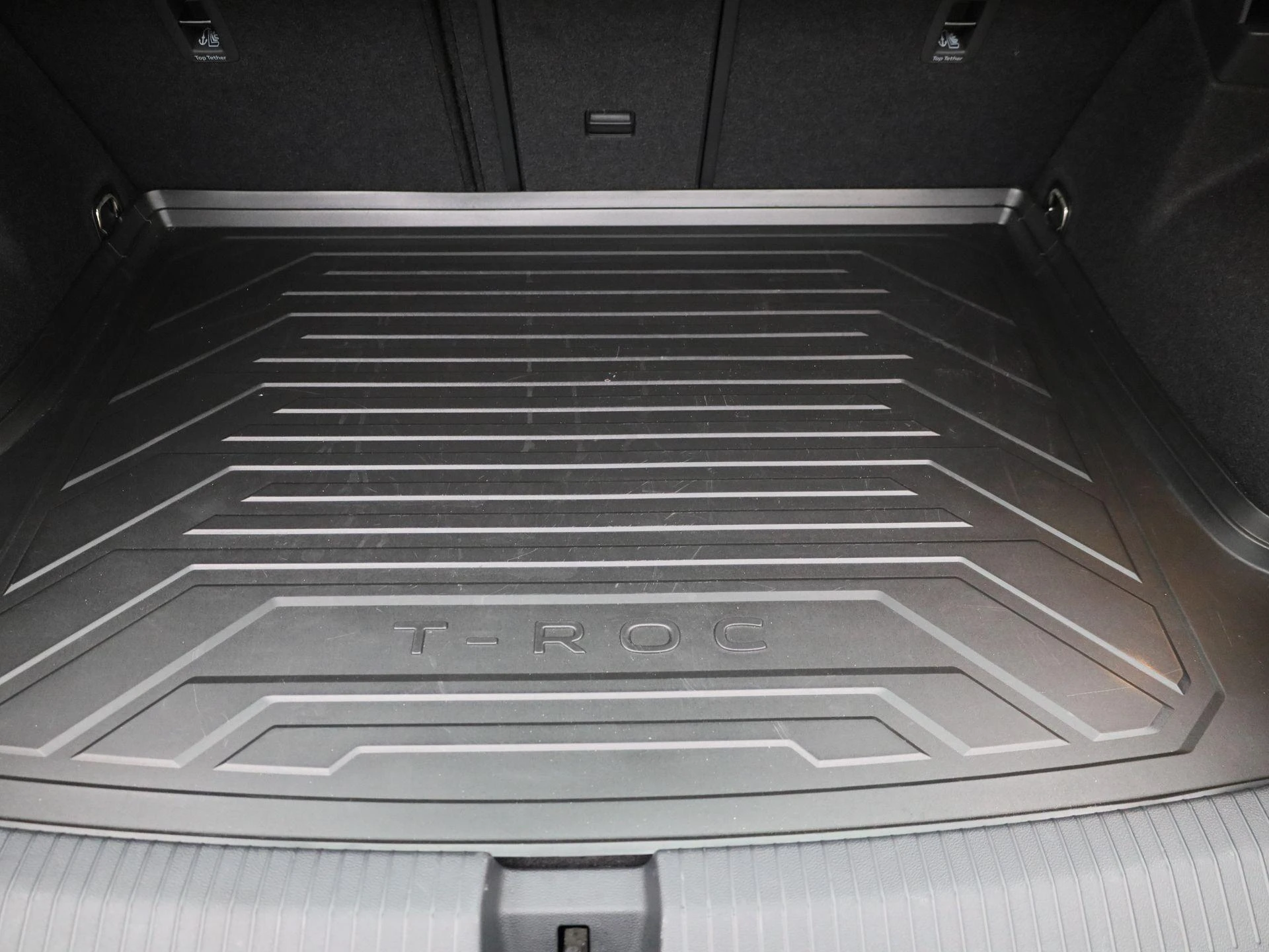 Volkswagen-T-Roc-image-11