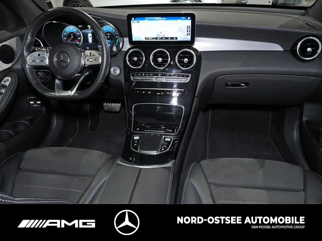 Mercedes-Benz GLC 300 e 4M PANO AHK KAMERA DISTRO LED DAB 9G