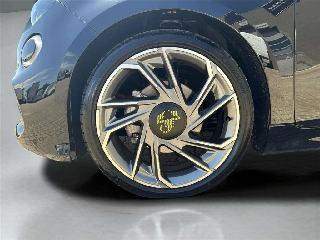 Abarth 500e EL Scorpionissima 156HK 3d Aut.