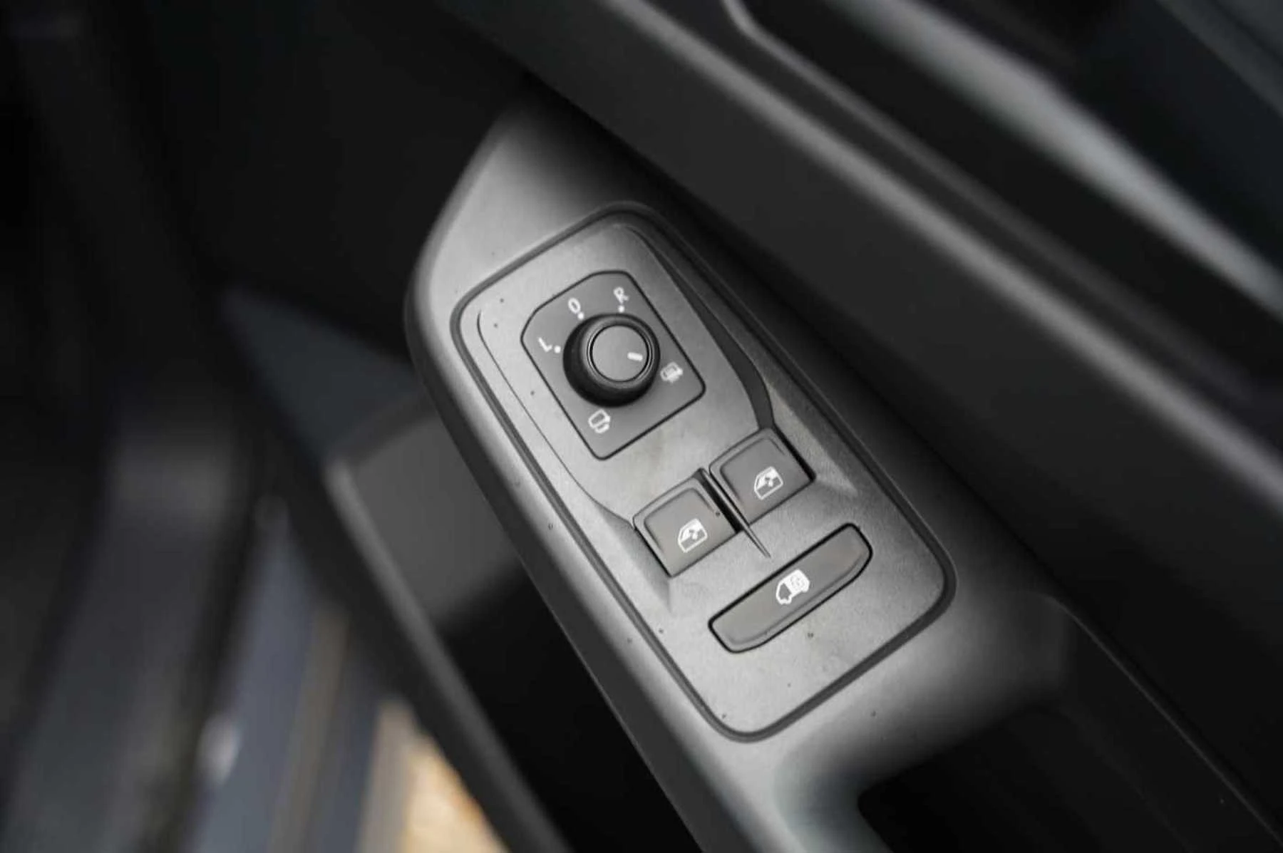 Volkswagen-Caddy-image-9