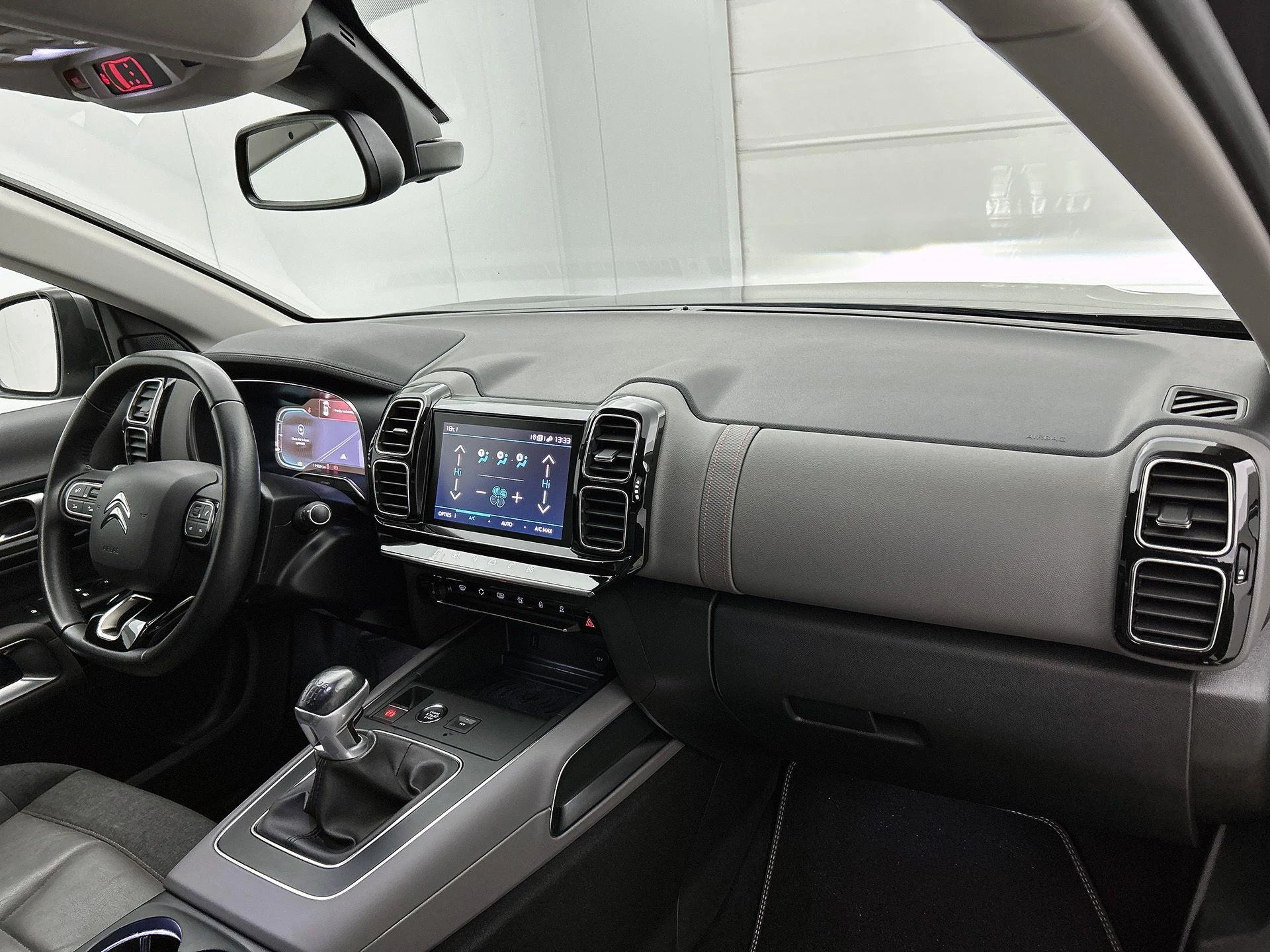 Citroën-C5 Aircross-image-16
