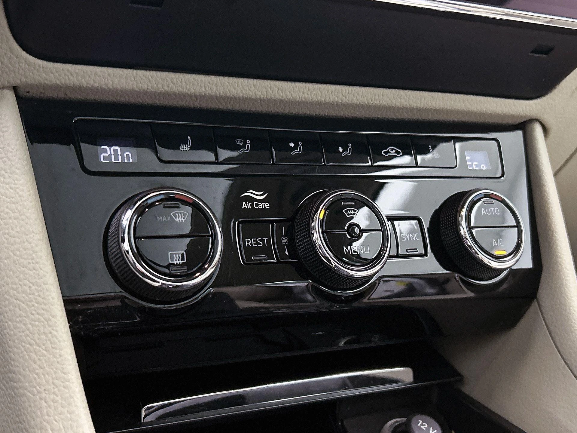 Škoda-Superb-image-16