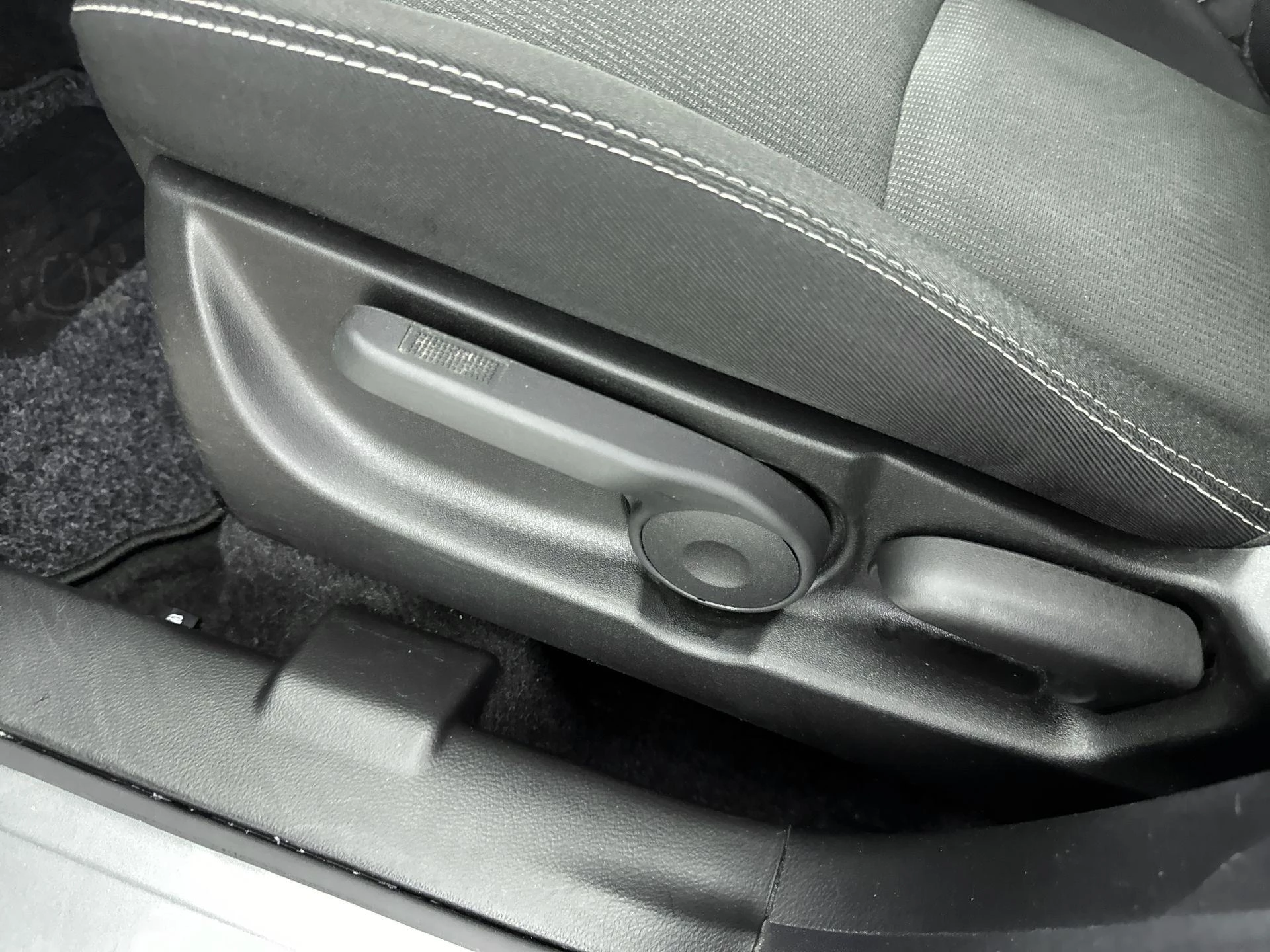 Suzuki-S-Cross-image-26