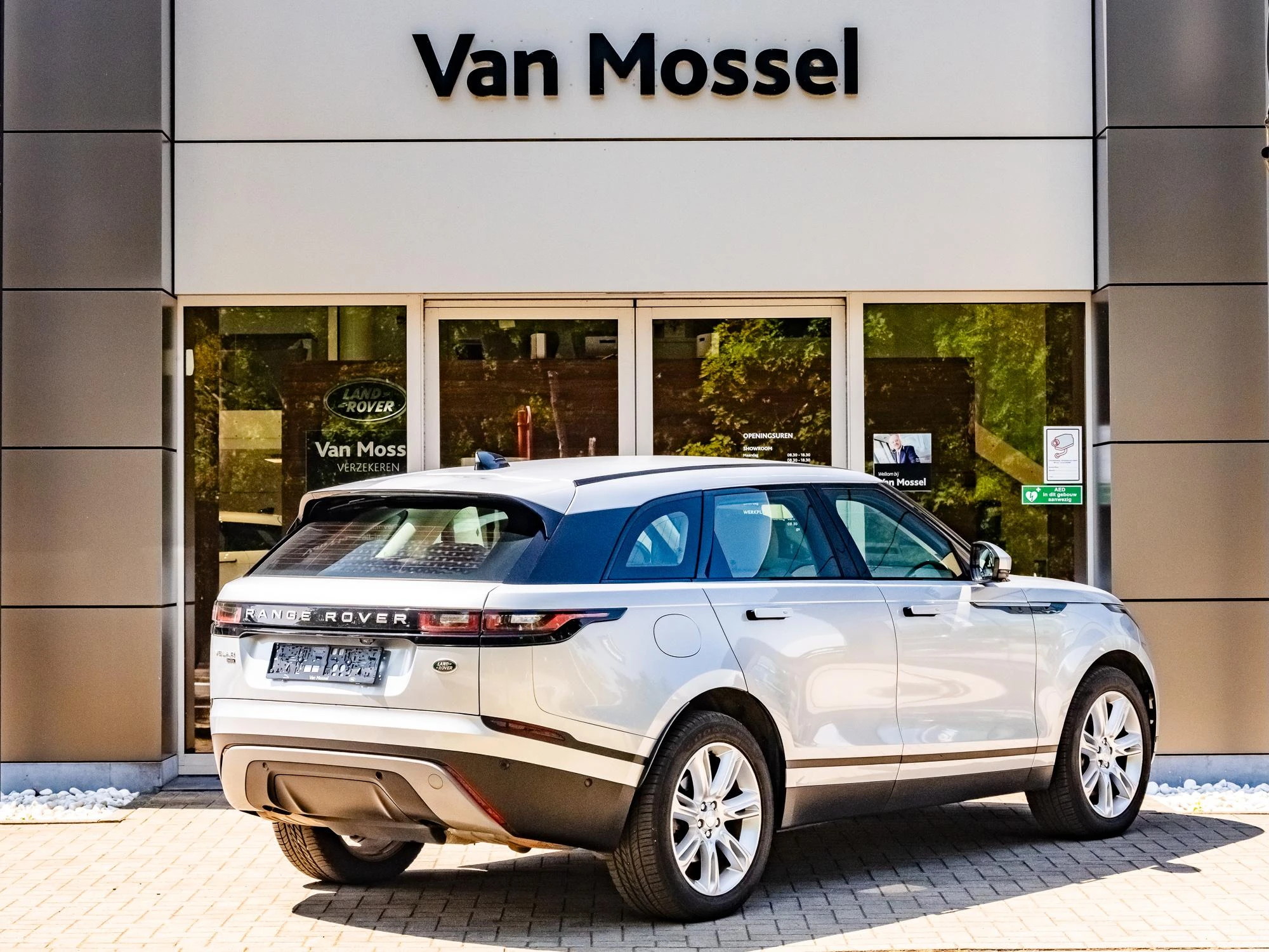 Land Rover Range Rover Velar Range Rover P400e AWD Auto. 21MY