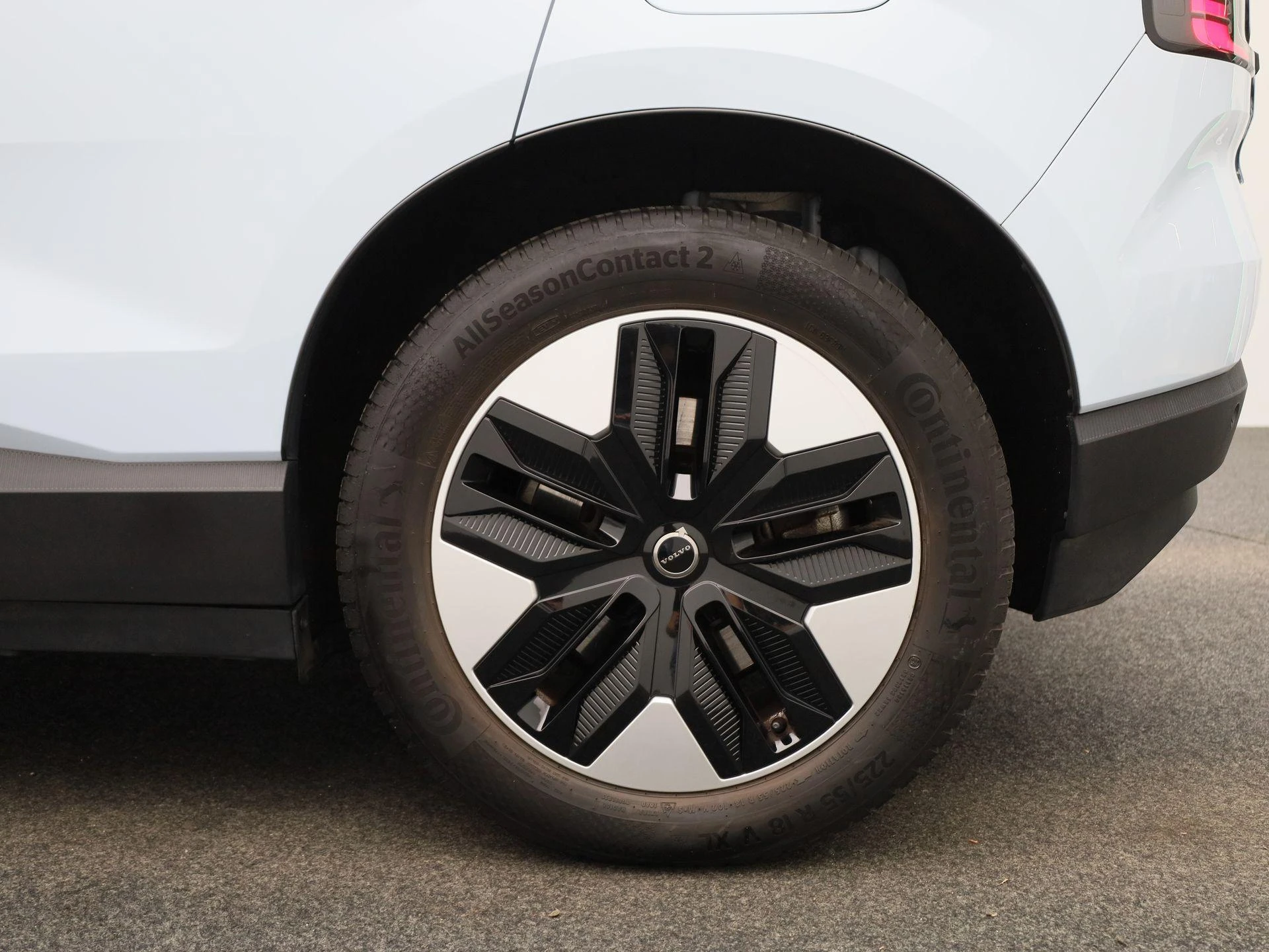 Volvo-EX30-image-10