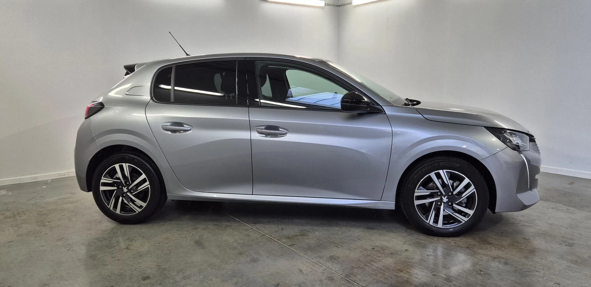 Peugeot 208 1.2 100PK MAN6 Allure