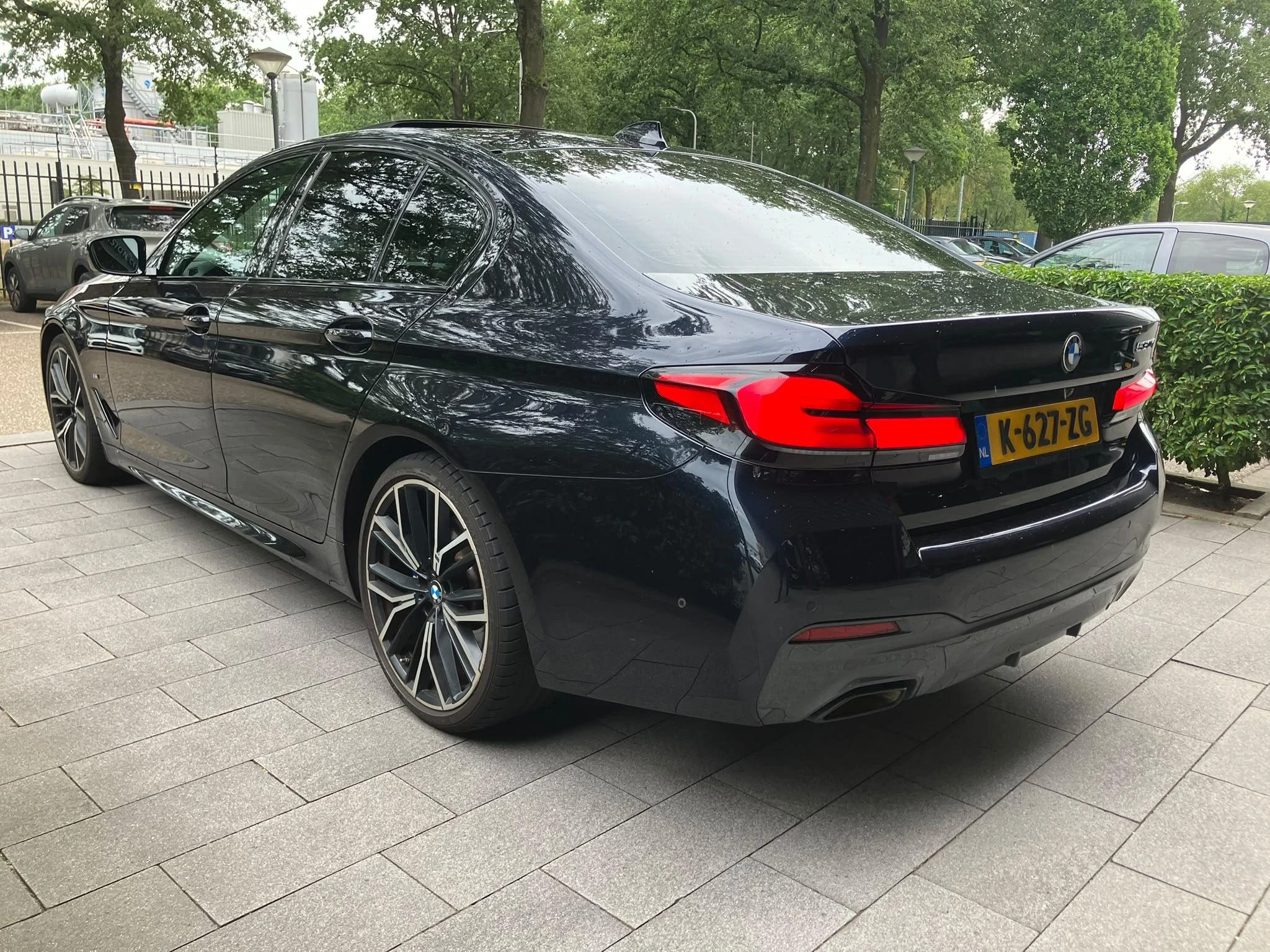 BMW-5 Serie-image-3
