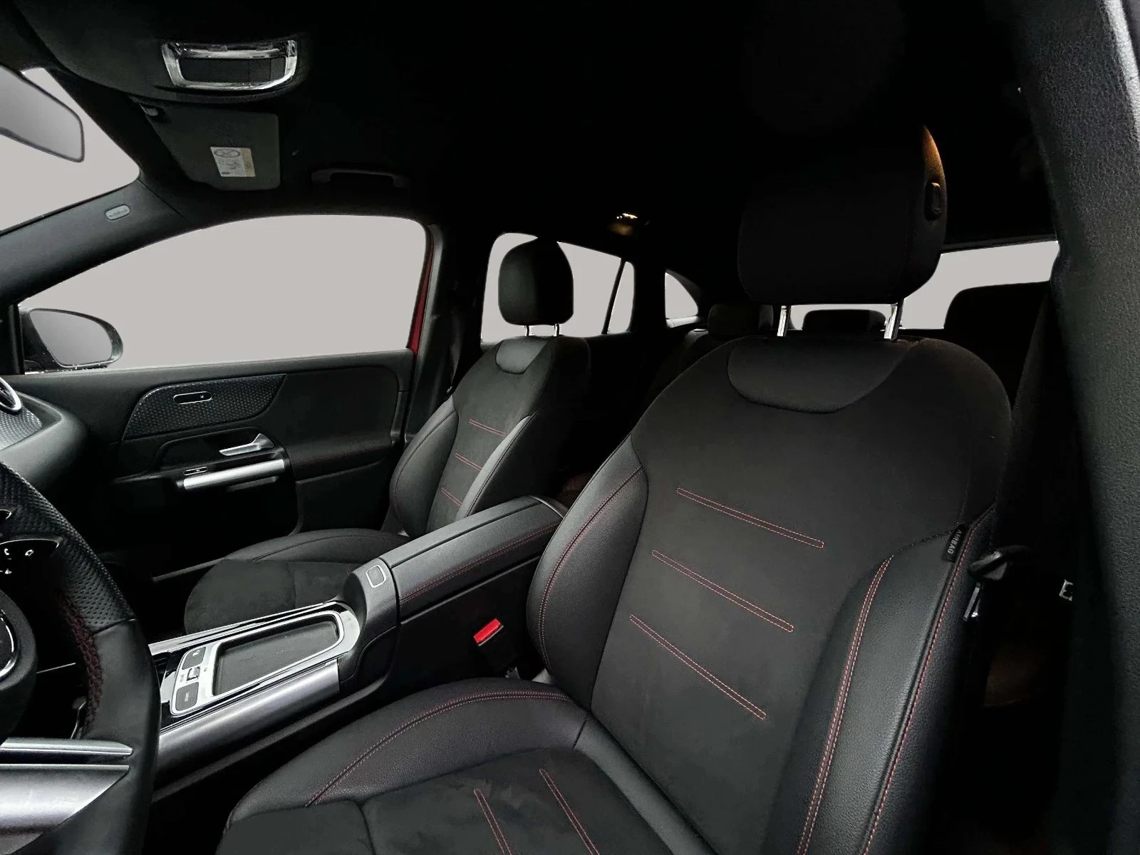 Mercedes-Benz-EQA-image-11