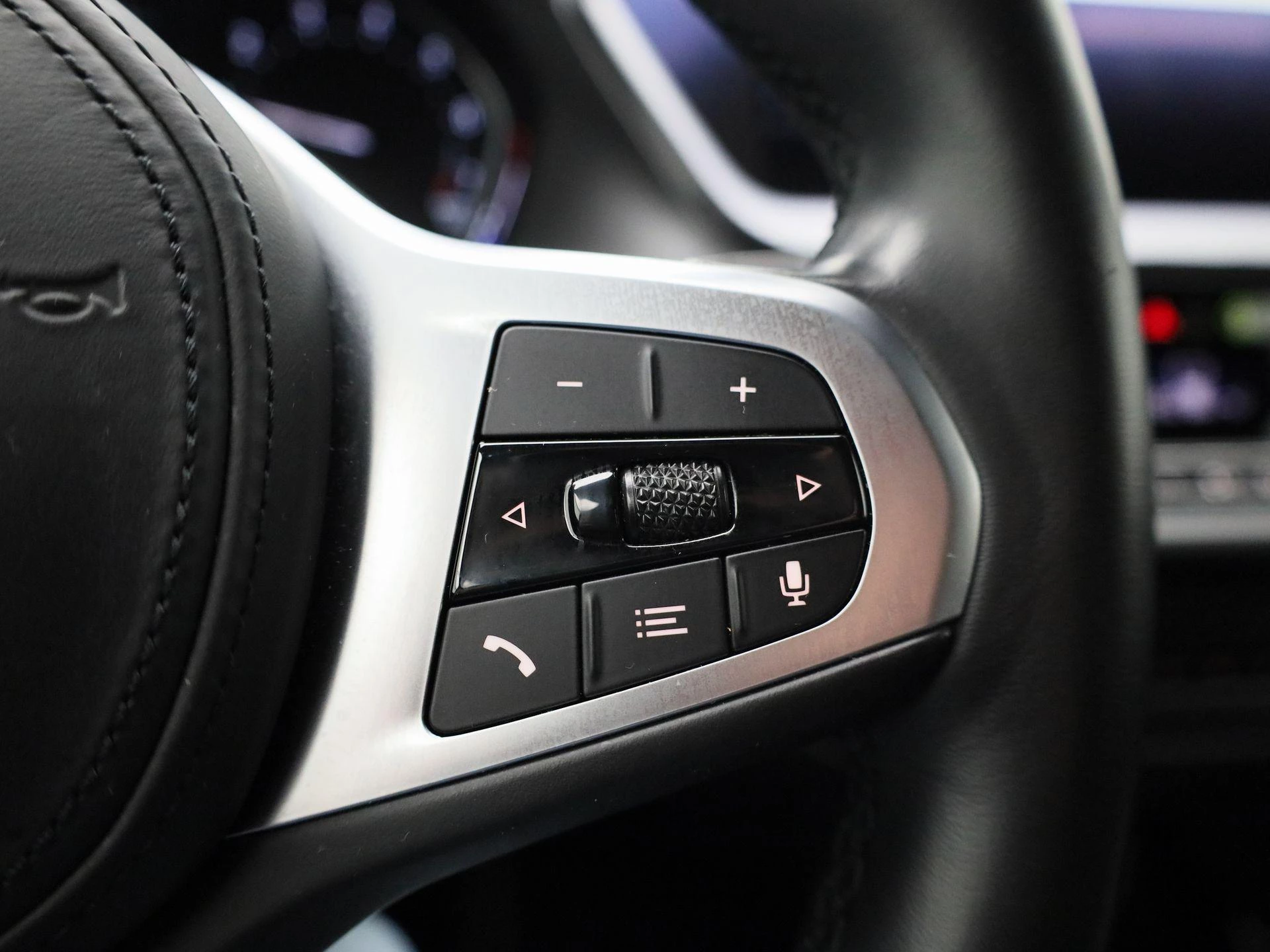 BMW-1 Serie-image-23