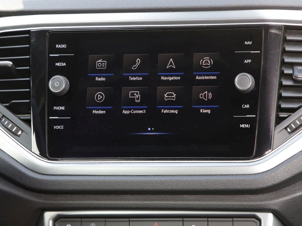 Volkswagen-T-Roc-image-15