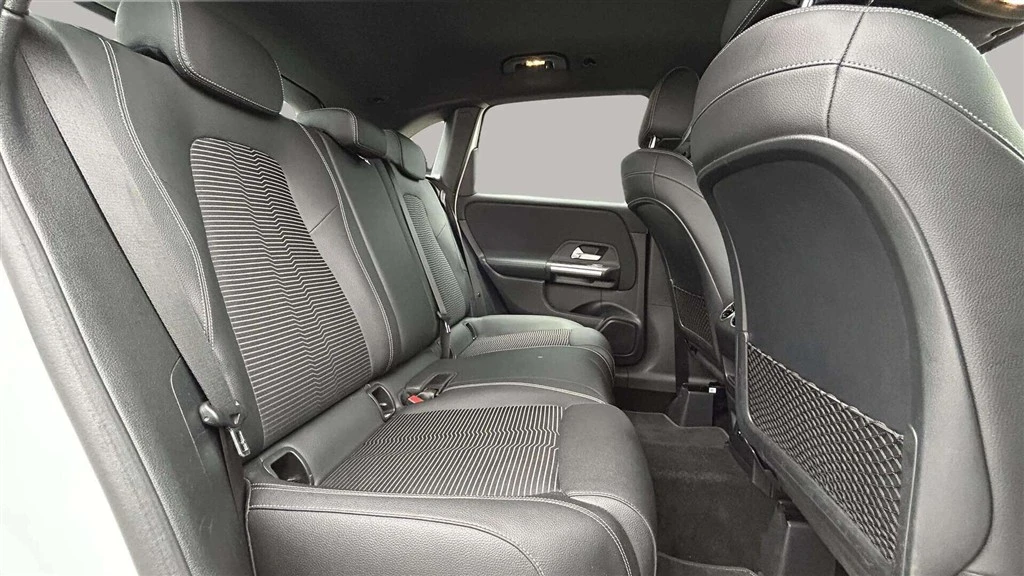 Mercedes-Benz-B-Klasse-image-23