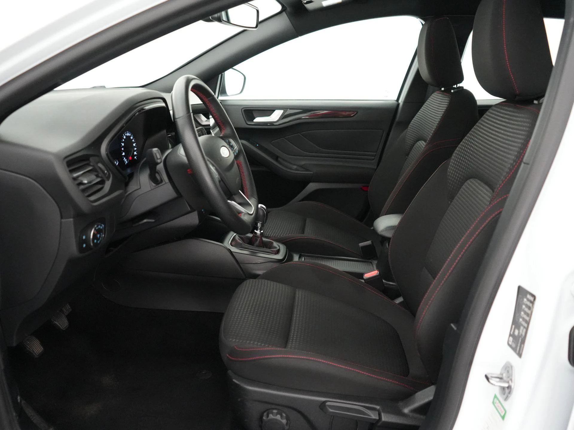 Ford Focus Clipper 1.0i EcoBoost MHEV 92kW ST-Line Style