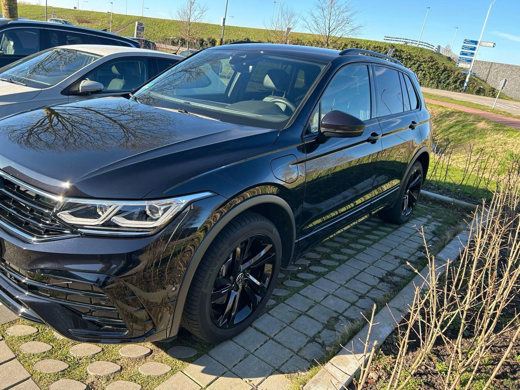 Volkswagen Tiguan 1.4 TSI eHybrid R-Line Business+ 245 PK|