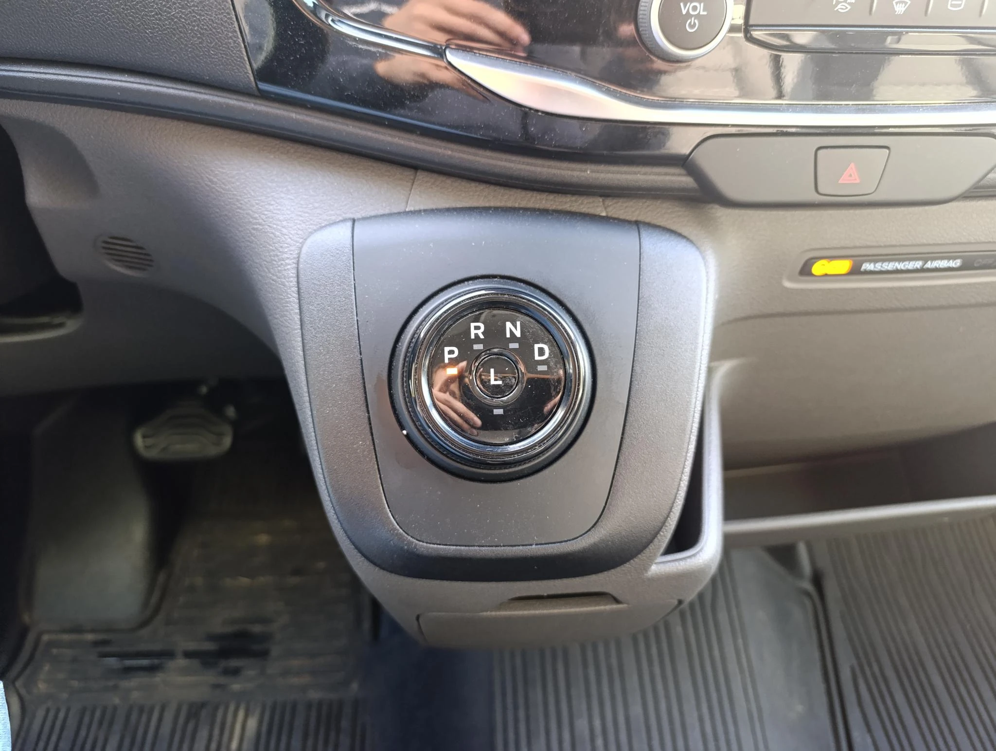 Ford-E-Transit-image-19