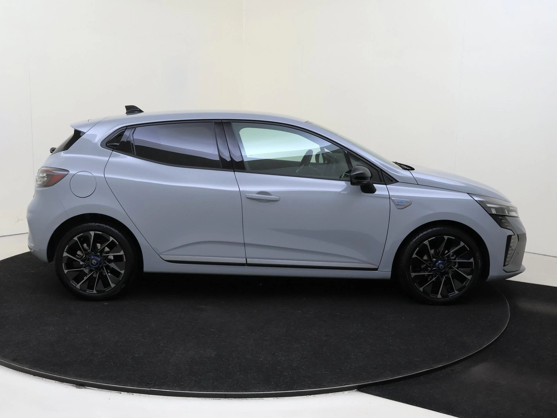 Renault-Clio-image-9