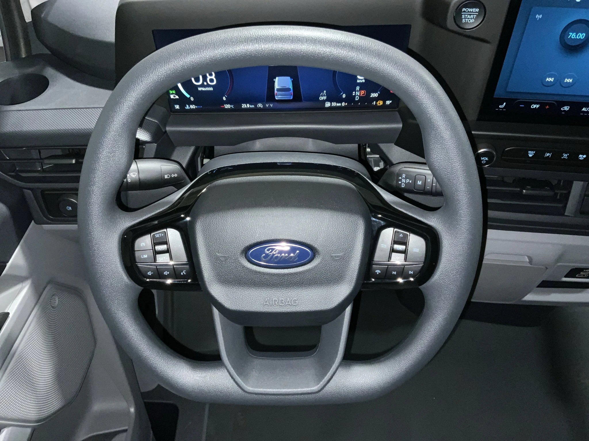 Ford-Transit Custom-image-12