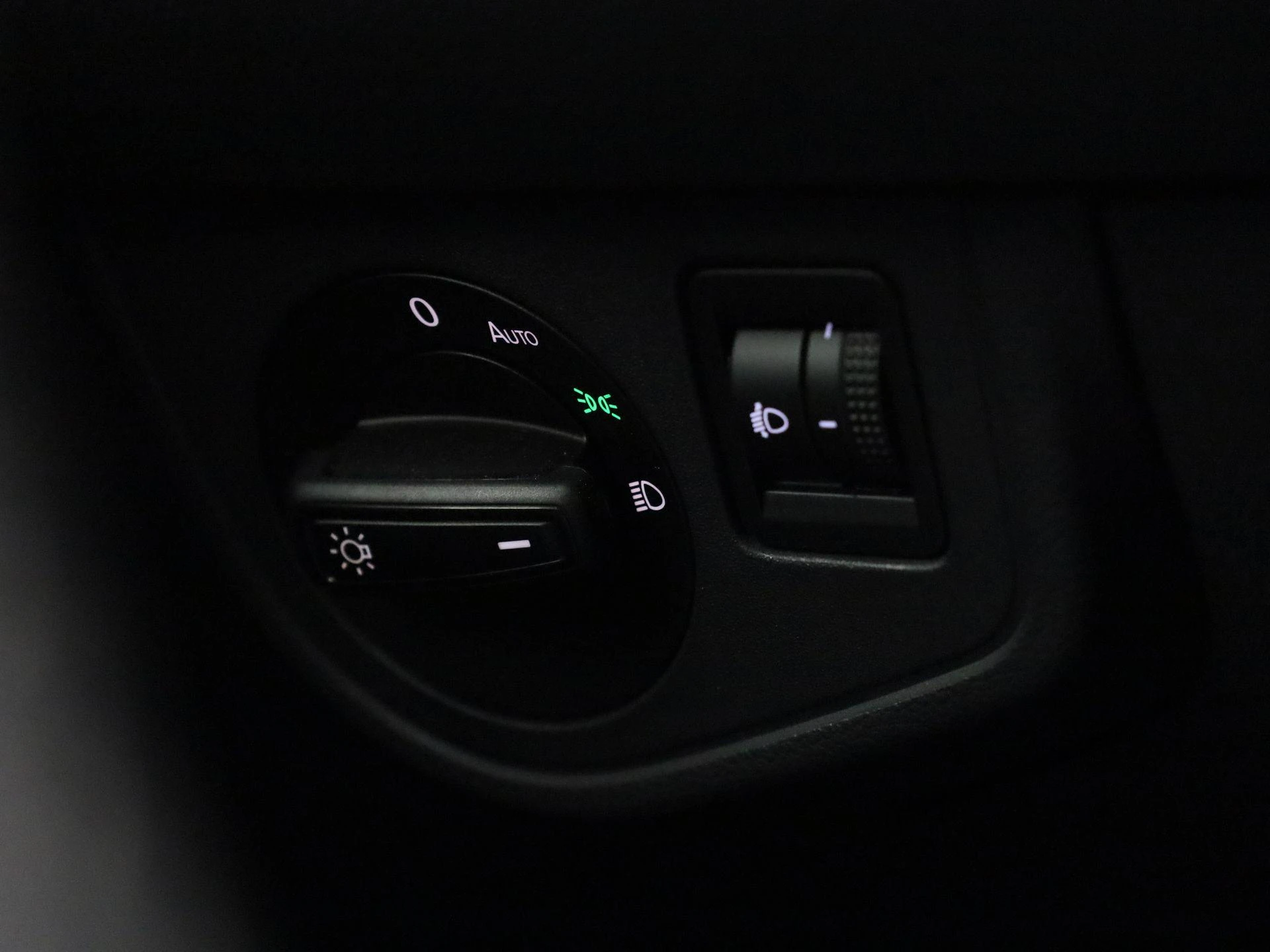Volkswagen-Taigo-image-20