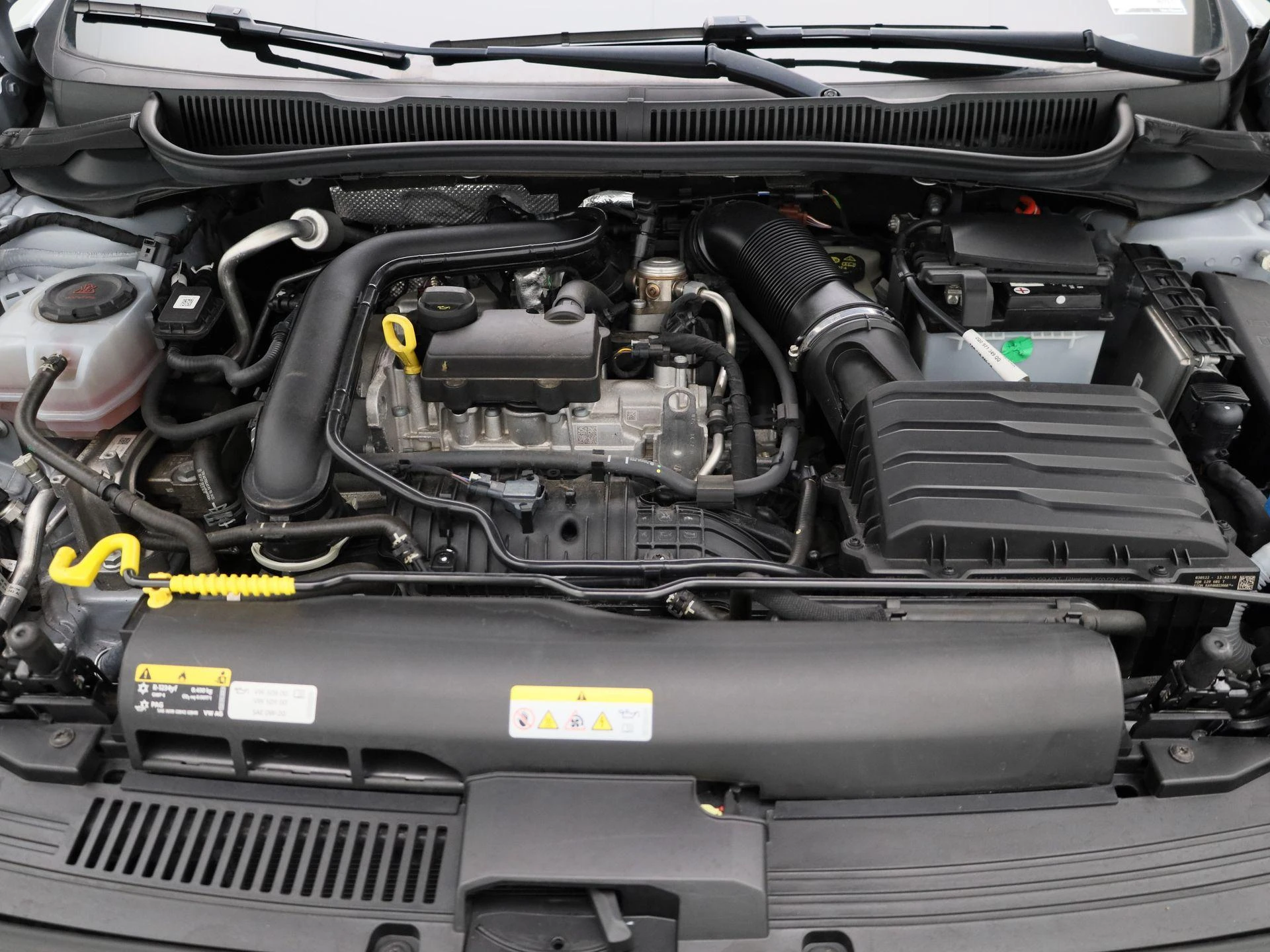 Volkswagen-Polo-image-33