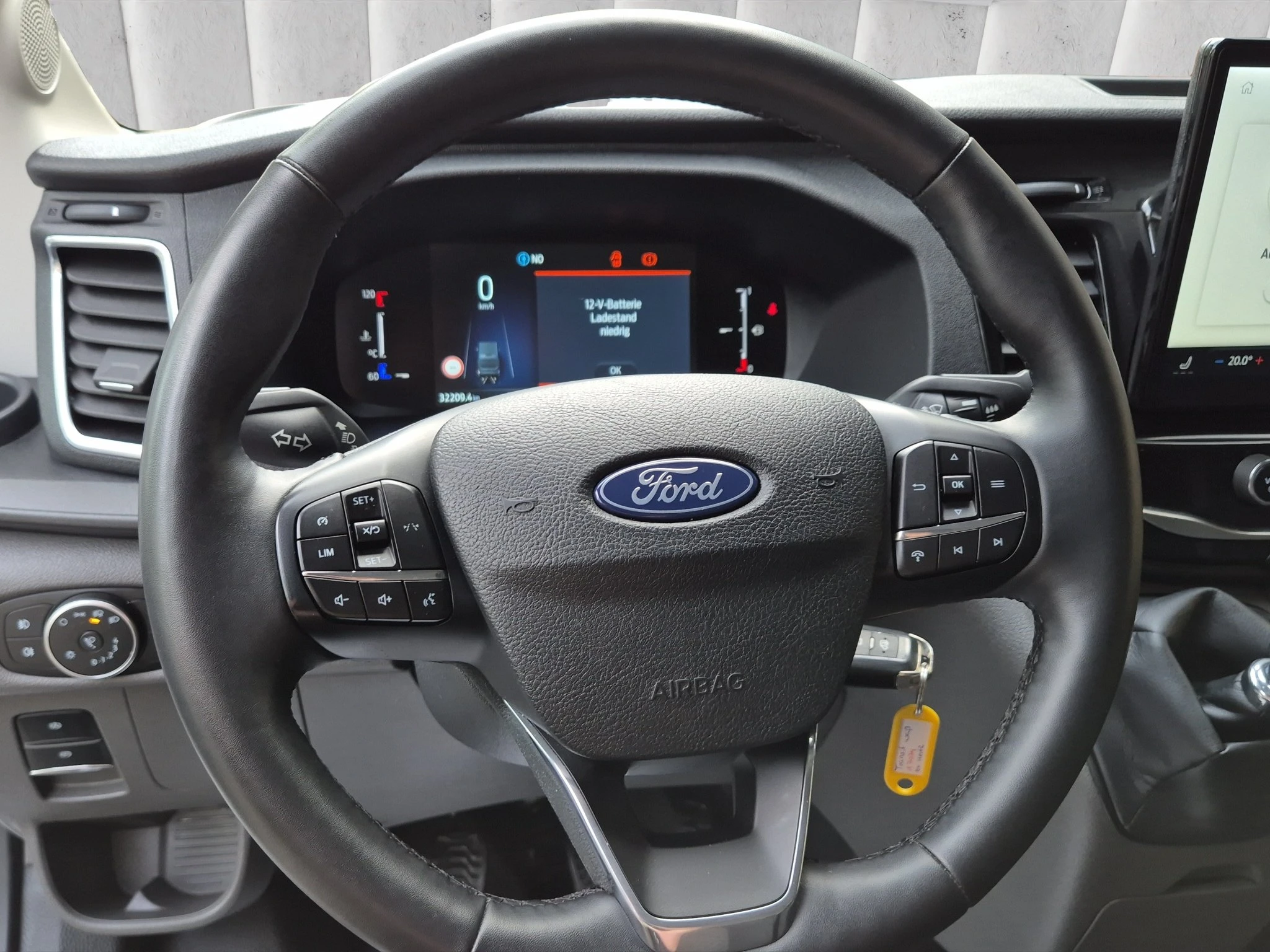 Ford-Transit-image-12