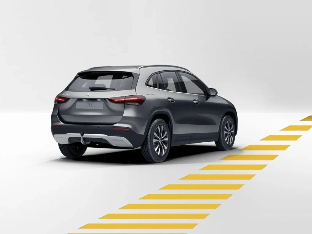 Mercedes-Benz-GLA 250 e-image-6