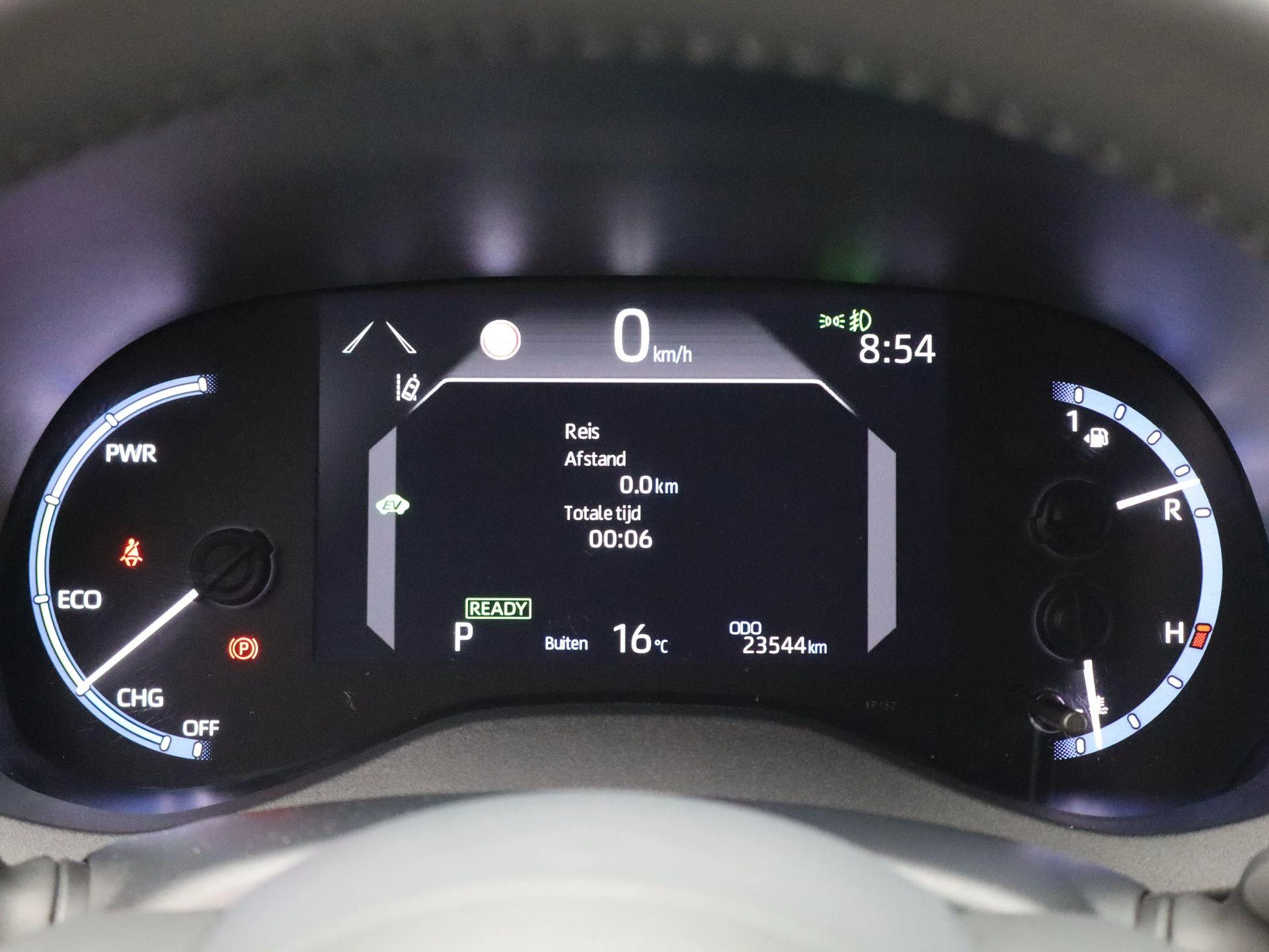Toyota-Yaris Cross-image-8