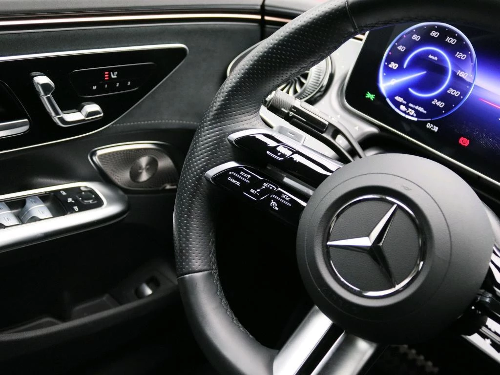Mercedes-Benz-EQE-image-5
