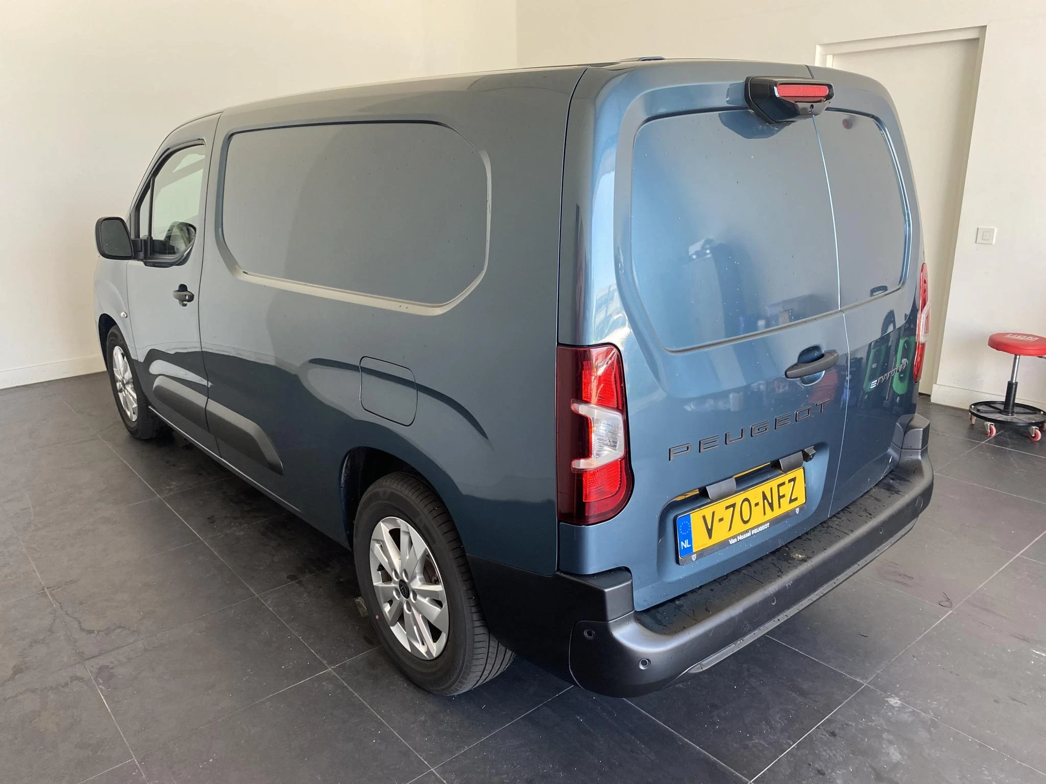 Peugeot-e-Partner-image-7