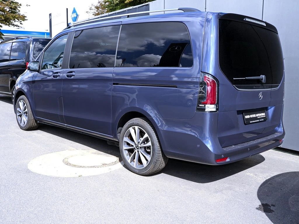 Mercedes-Benz-V-Klasse 220-image-2