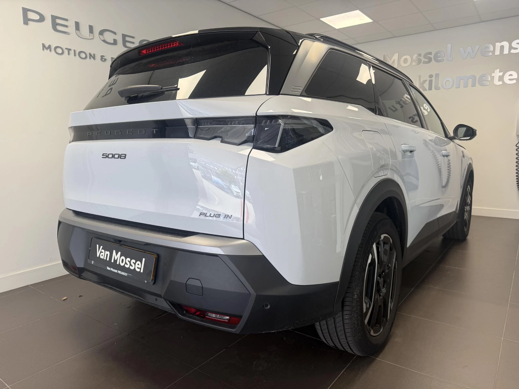 Peugeot-5008-image-2