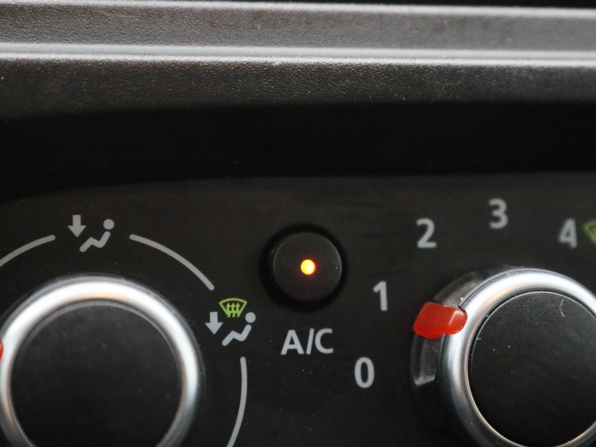 Renault-Trafic-image-24