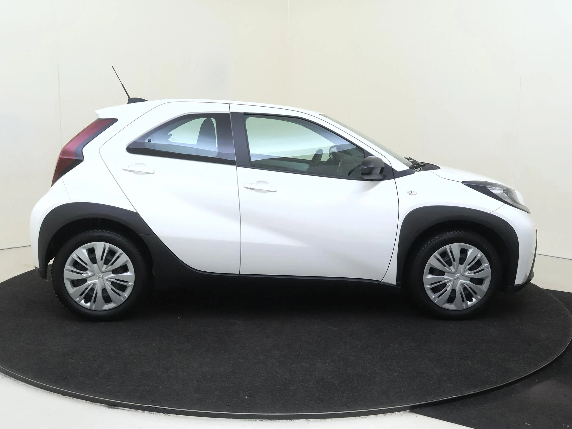 Toyota-Aygo-image-6