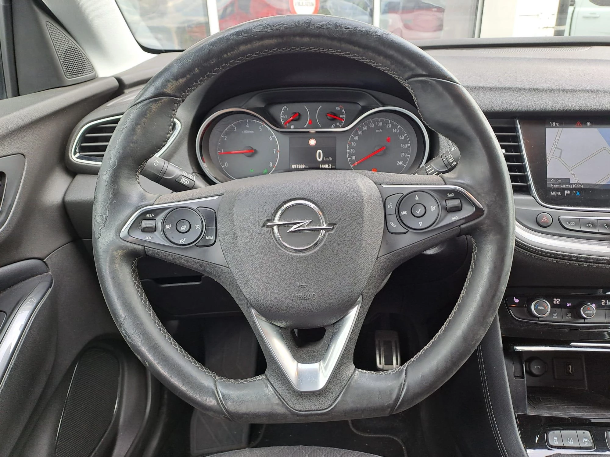 Opel-Grandland X-image-12