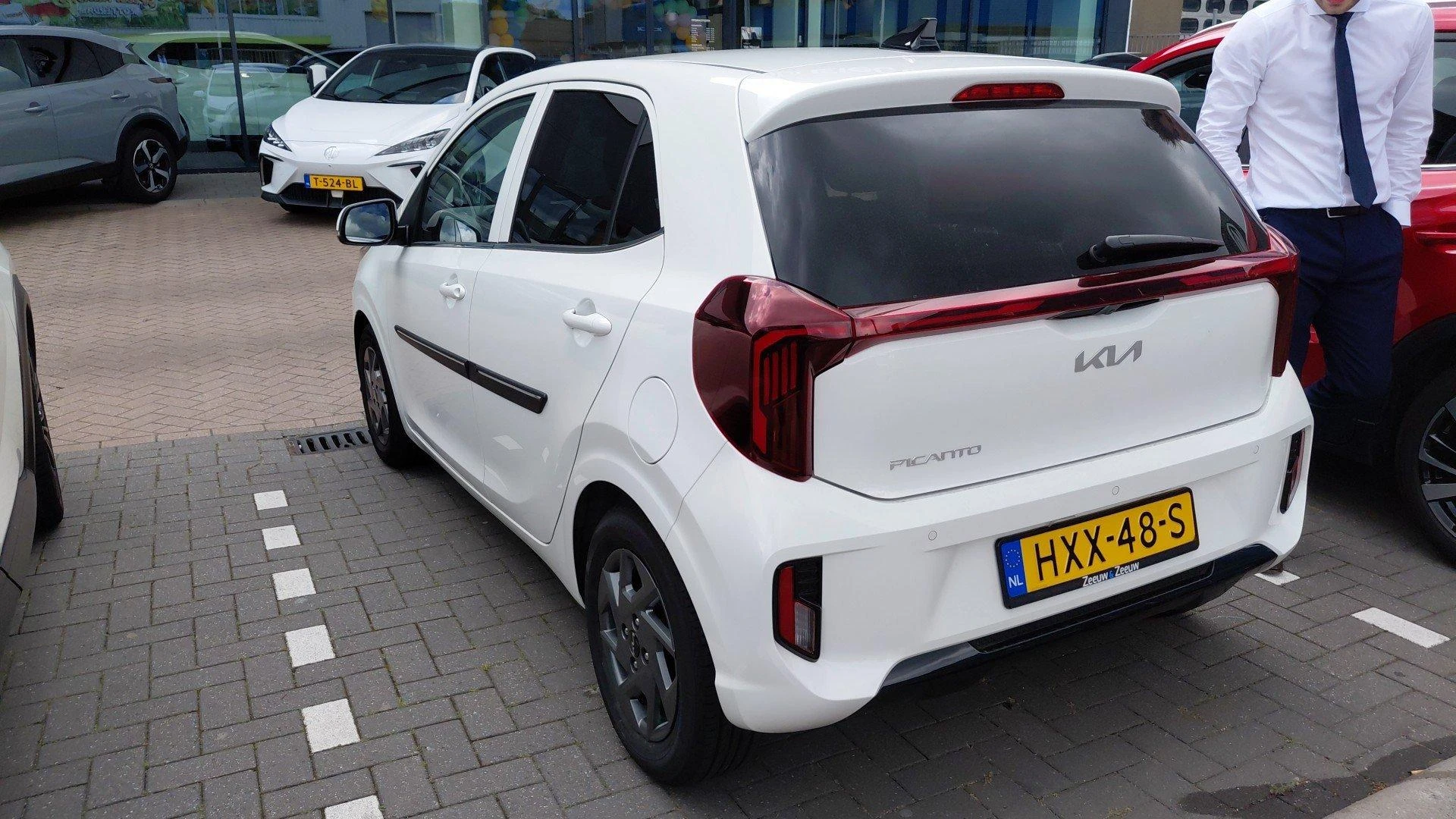 Kia-Picanto-image-6