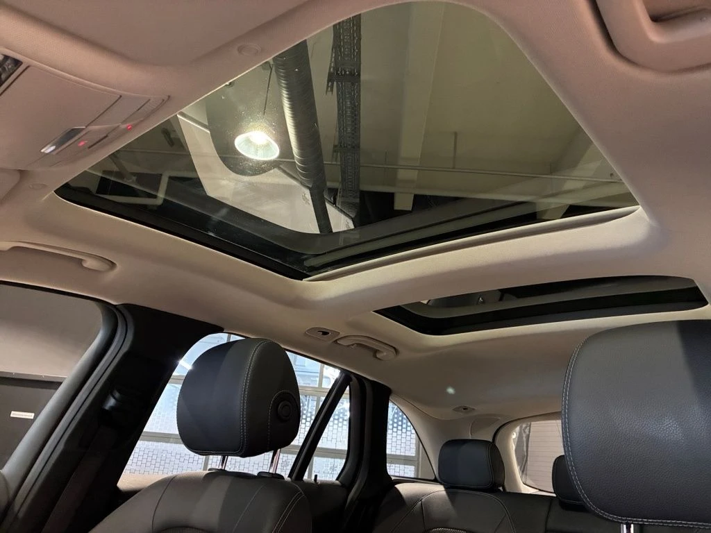Mercedes-Benz-GLC 300 e-image-18