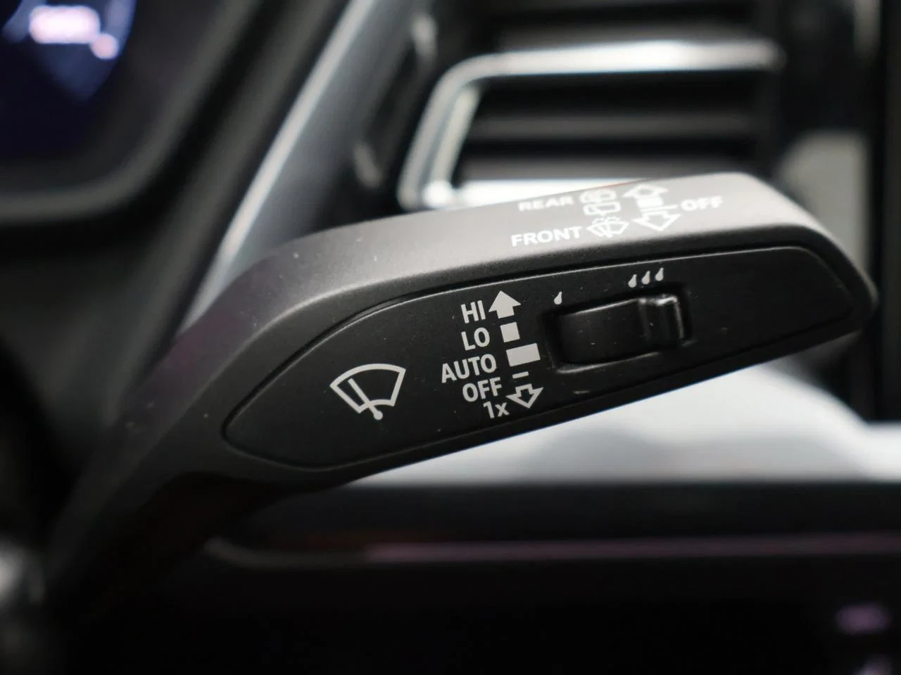 Audi-Q4 e-tron-image-20