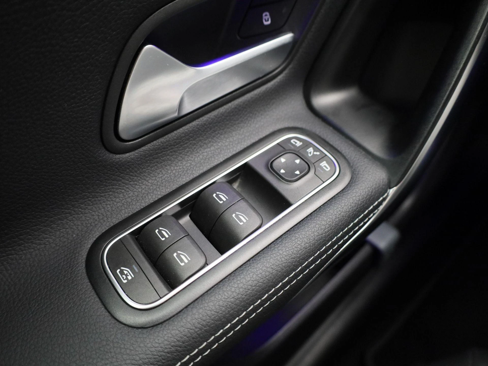 Mercedes-Benz-A-Klasse-image-23