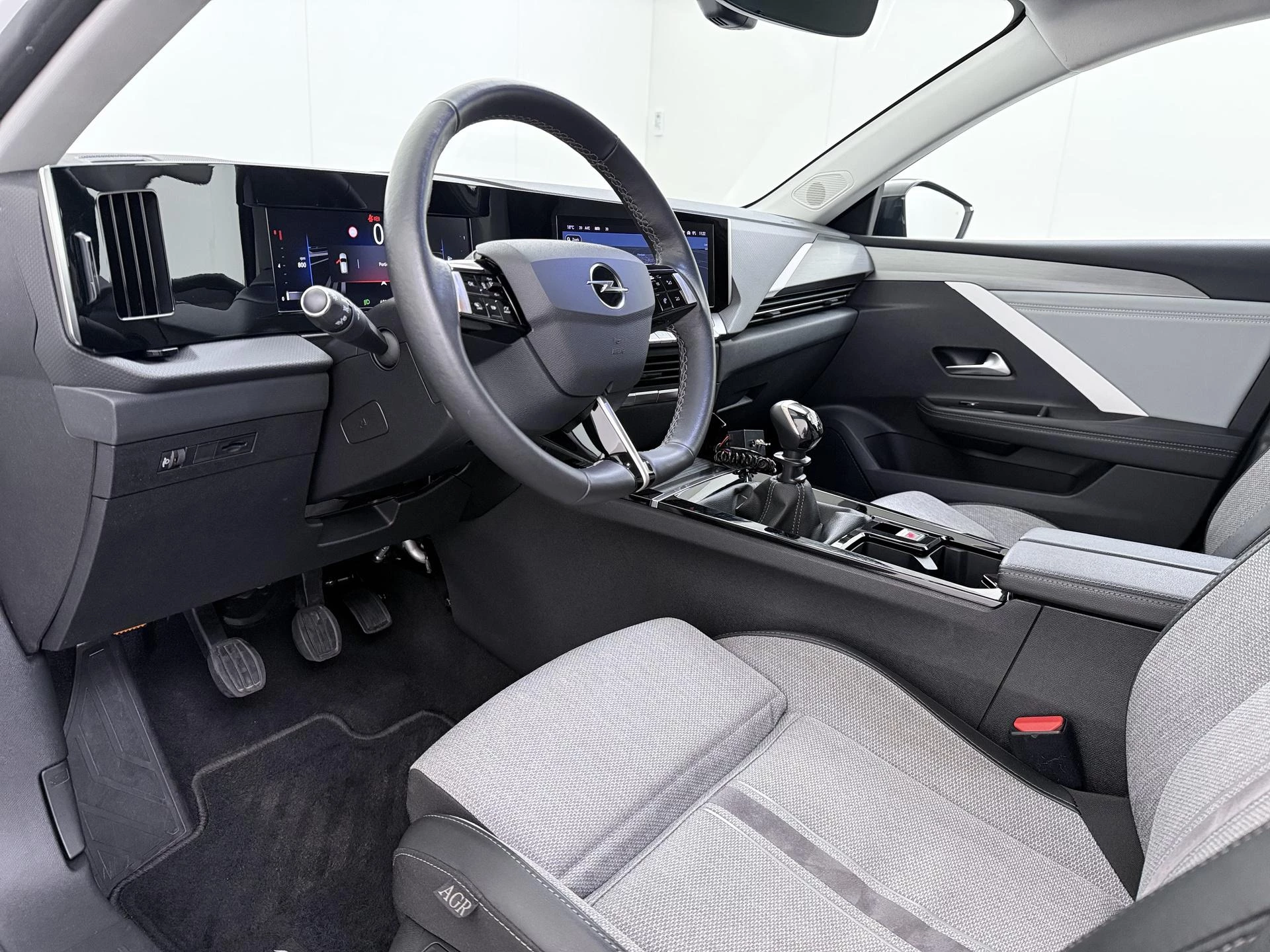 Opel-Astra-image-4