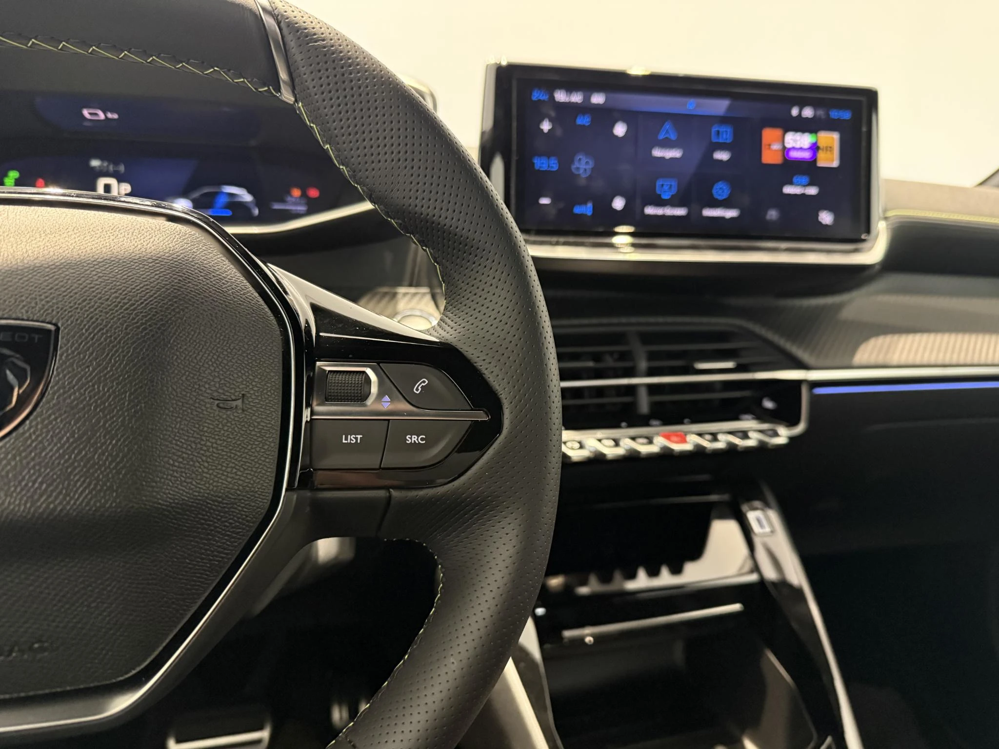 Peugeot-208-image-16