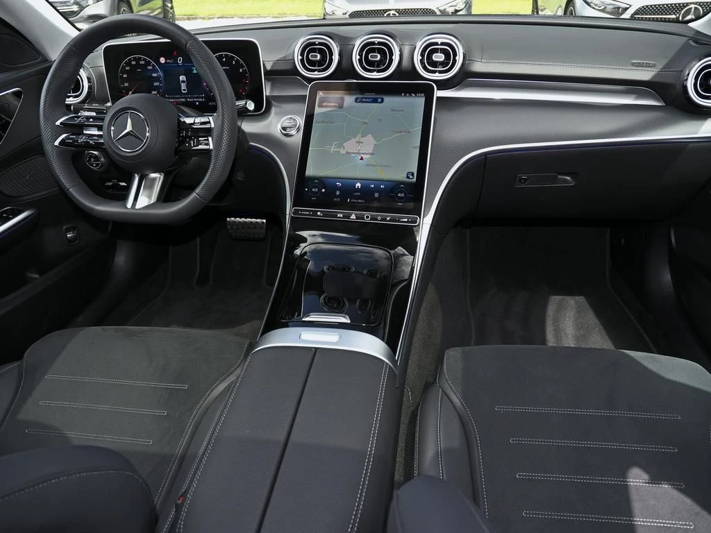 Mercedes-Benz-C-Klasse 180-image-12