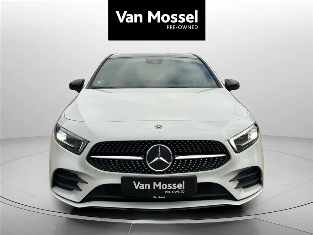 Mercedes-Benz-A-Klasse-image-1
