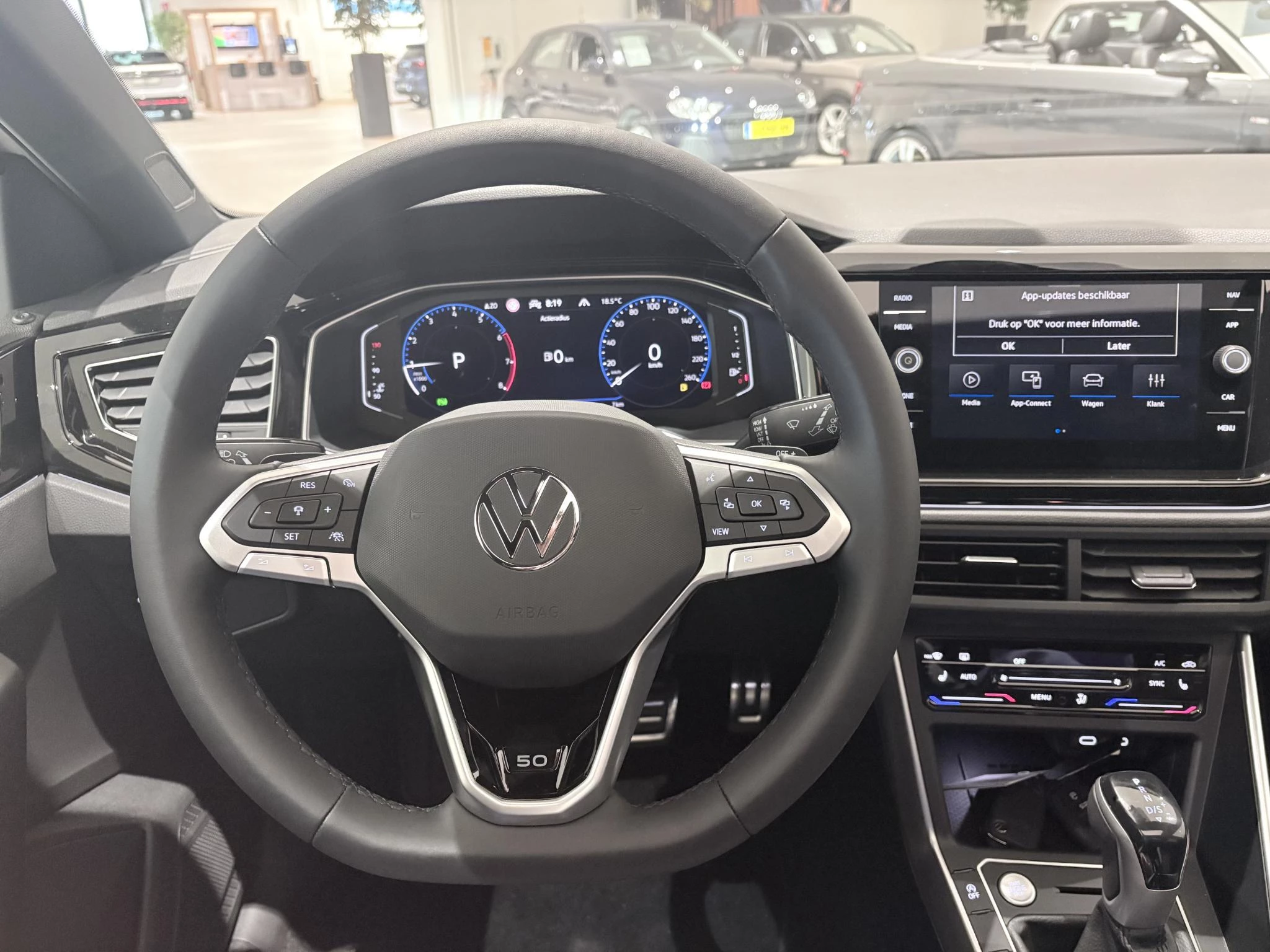 Volkswagen-Polo-image-20