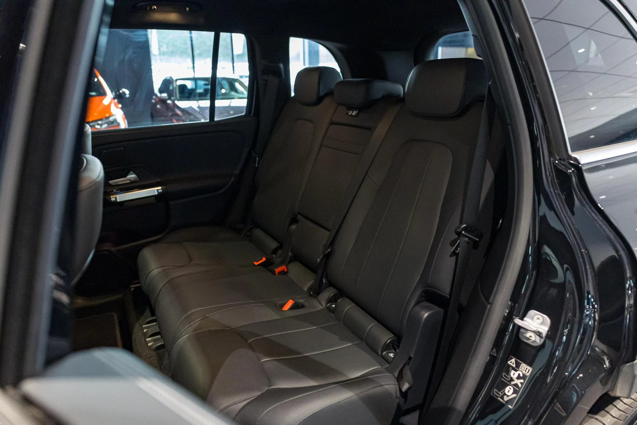 Mercedes-Benz-EQB-image-16