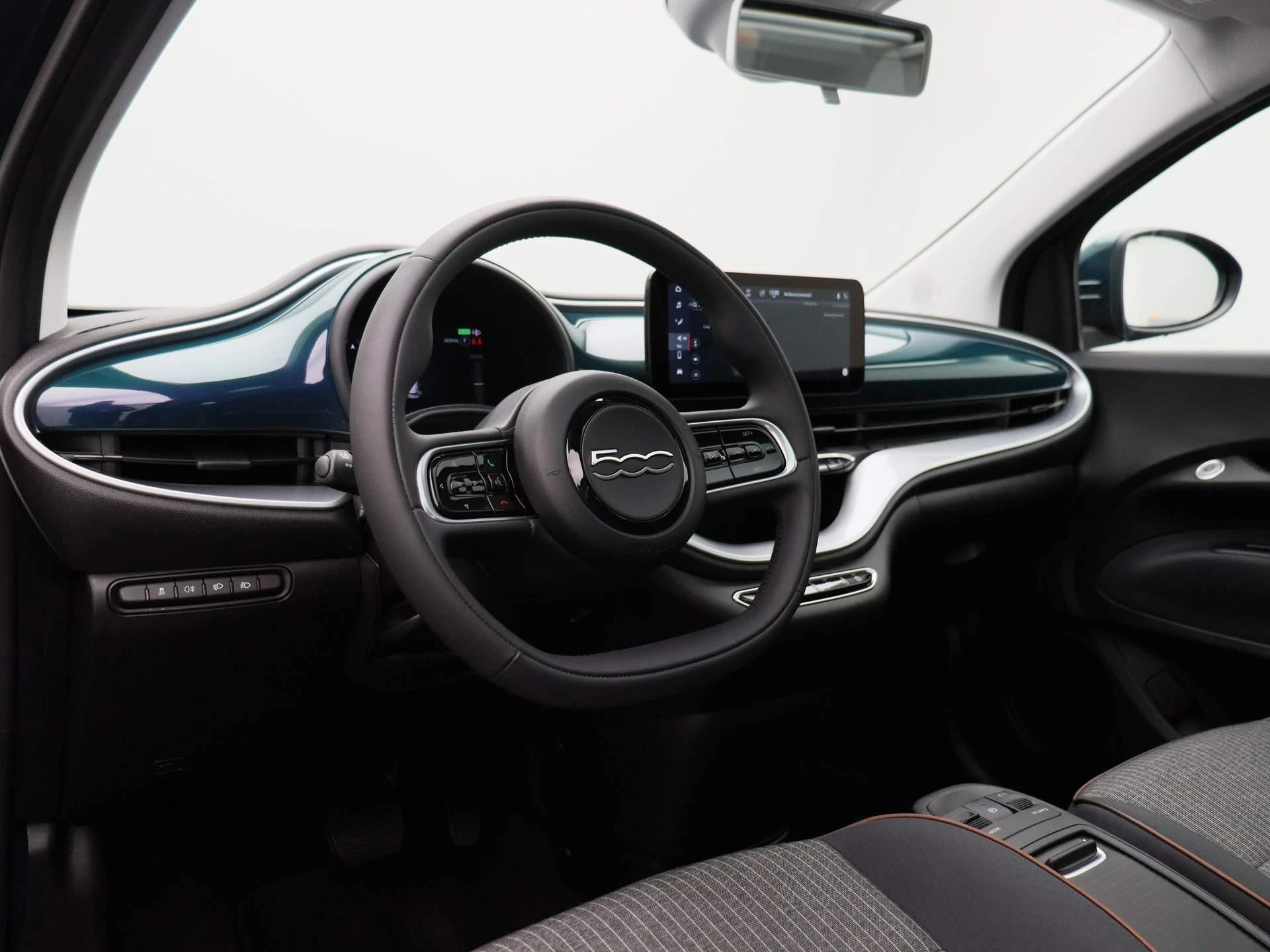 Fiat-500e-image-8