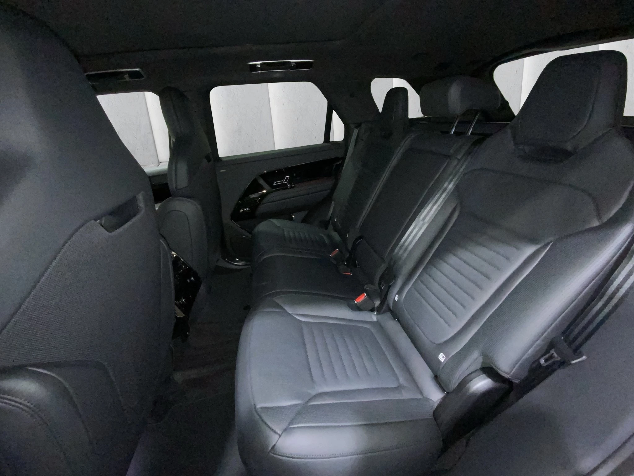 Land Rover Range Rover Sport SV V8 23 | AHK | Kühlfach | Pano