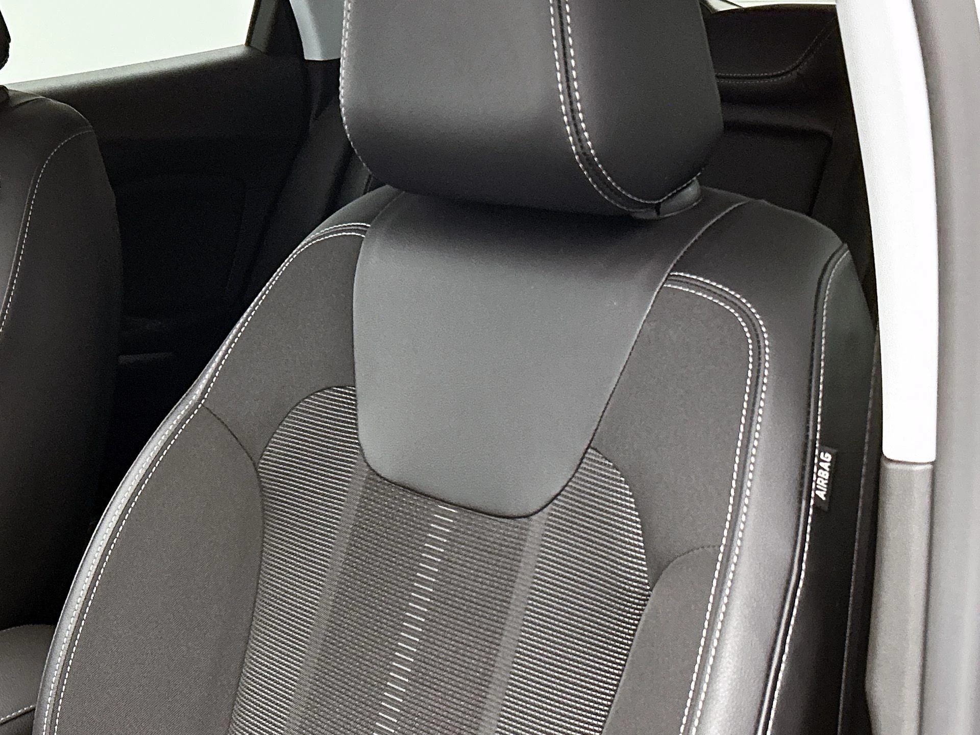 Opel-Grandland-image-13